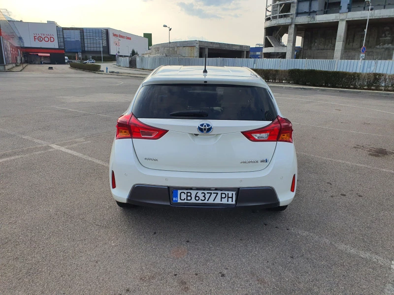 Toyota Auris Hybrid LPG, снимка 6 - Автомобили и джипове - 46835441