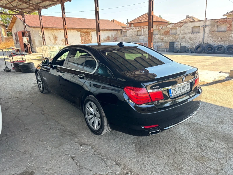 BMW 740 xDrive, снимка 2 - Автомобили и джипове - 47365073