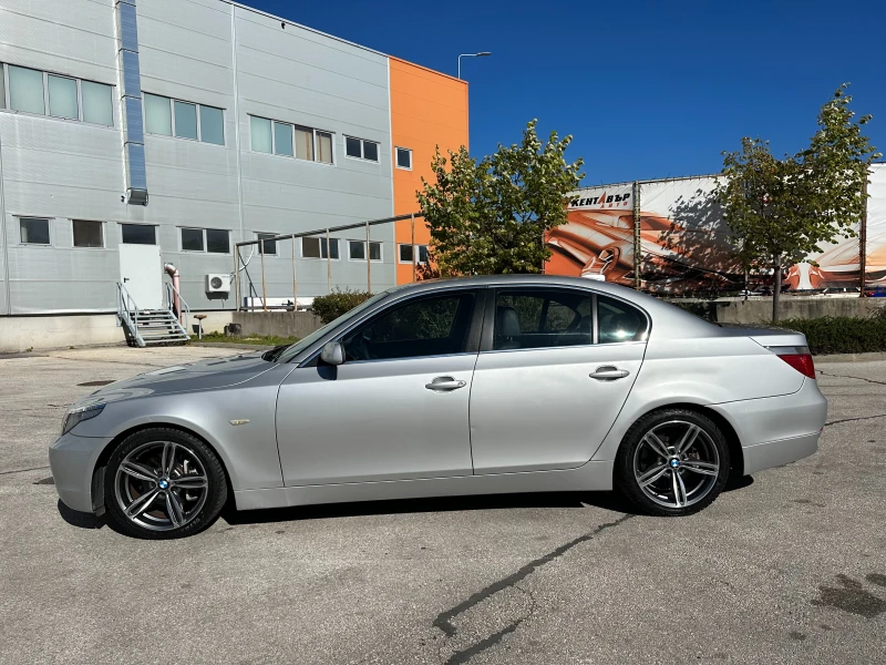 BMW 530 Кожа-Навигация!, снимка 2 - Автомобили и джипове - 47468758