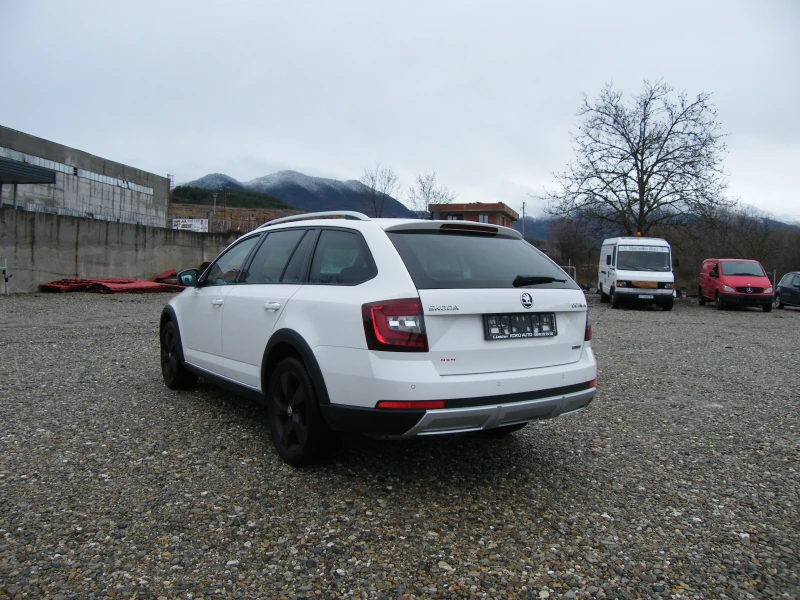 Skoda Octavia SCOUT 2.0TDI 4x4 Ful LED EURO6, снимка 5 - Автомобили и джипове - 48426325