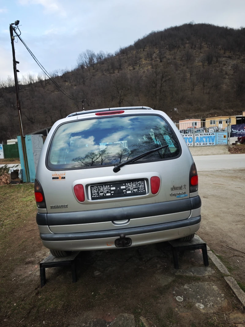 Renault Espace 2.2DT 113кс, снимка 5 - Автомобили и джипове - 48979137