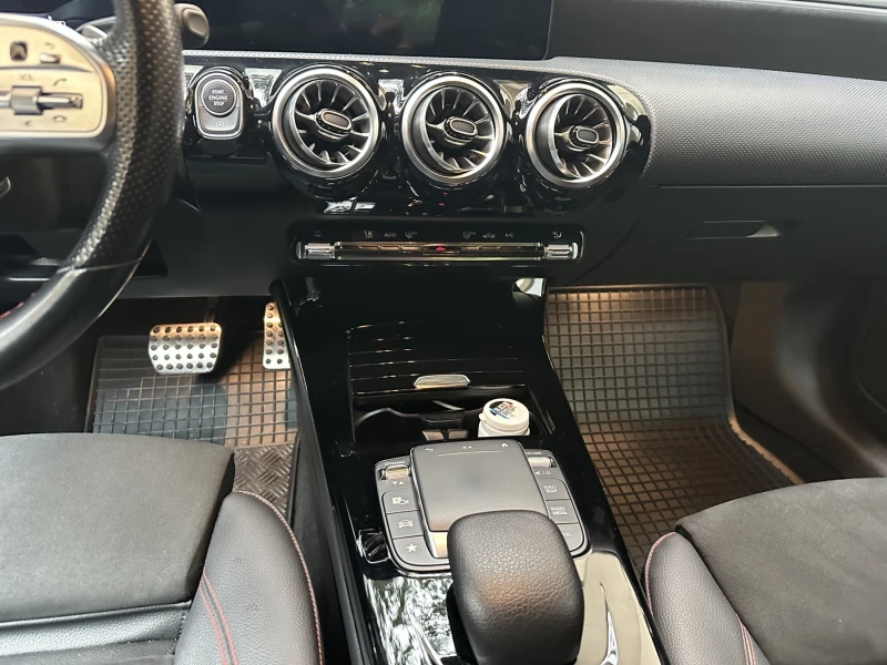 Mercedes-Benz CLA 220 d Carplay* сервизна история, снимка 14 - Автомобили и джипове - 51288780