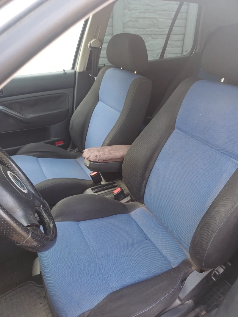 VW Golf, снимка 9 - Автомобили и джипове - 53573351