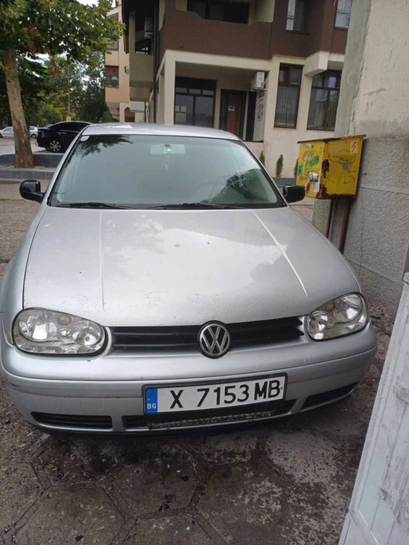VW Golf, снимка 2 - Автомобили и джипове - 53573351