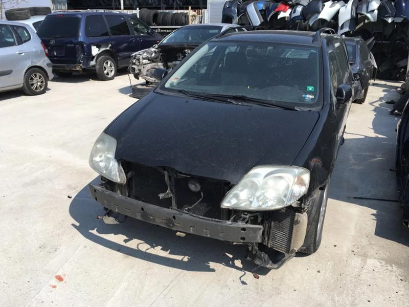 Toyota Corolla 2,0-1.4d4d, снимка 8 - Автомобили и джипове - 17781053