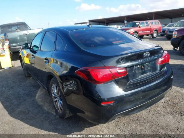 Infiniti Q70, снимка 3 - Автомобили и джипове - 48101888