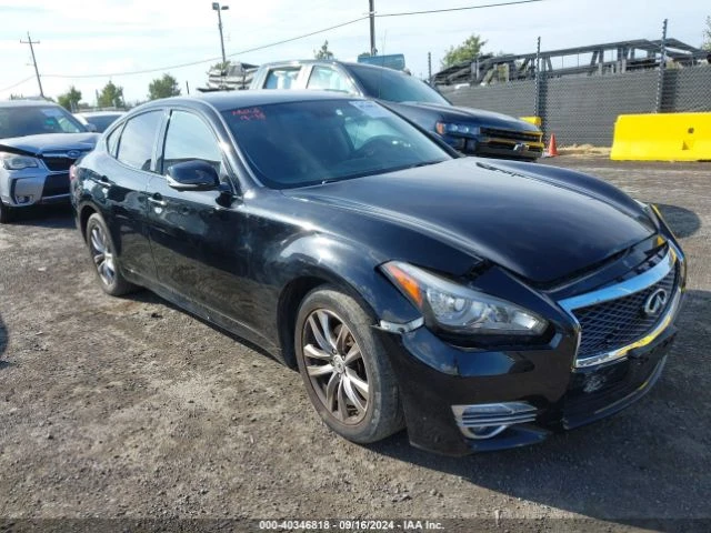 Infiniti Q70, снимка 1 - Автомобили и джипове - 48101888