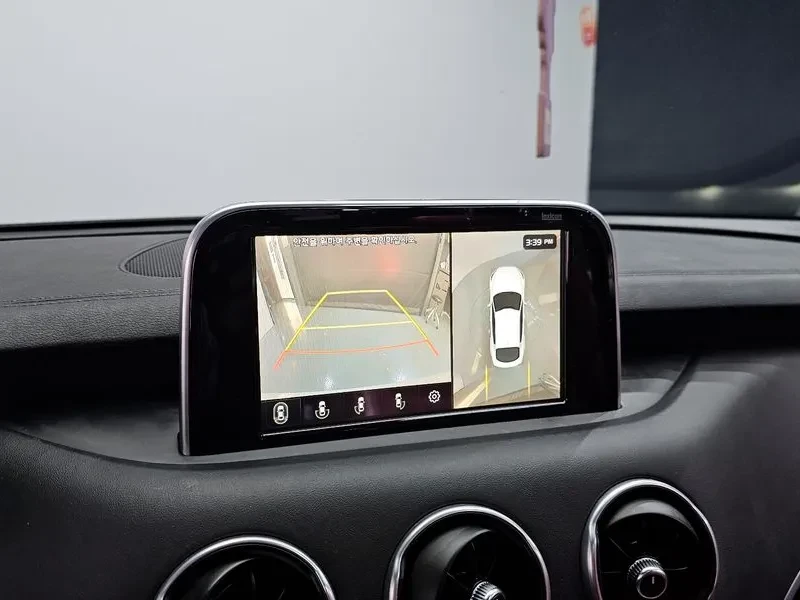 Kia Stinger, снимка 17 - Автомобили и джипове - 52562373