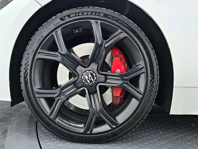 Kia Stinger  - изображение 5