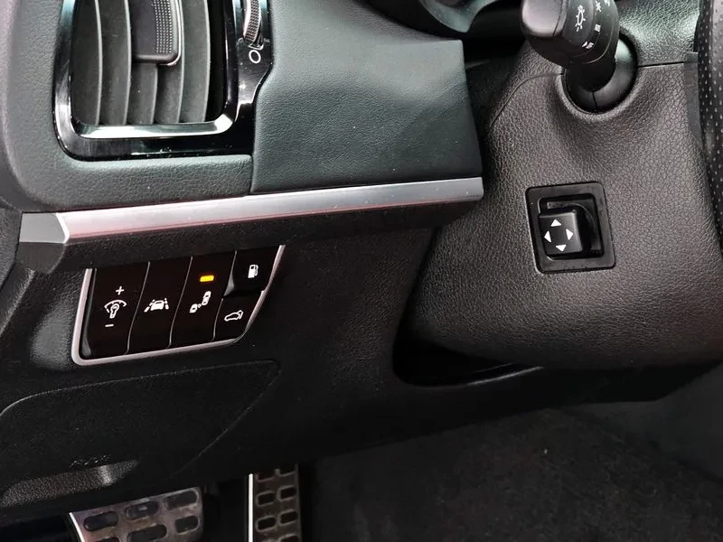 Kia Stinger, снимка 14 - Автомобили и джипове - 52562373