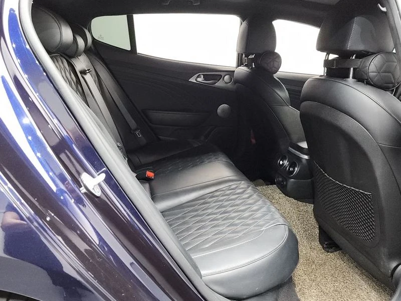 Kia Stinger 3.3 GT Masters Turbo Package| 370к.с.| ВКЛ.ТЕХНОТЕ, снимка 11 - Автомобили и джипове - 55615378