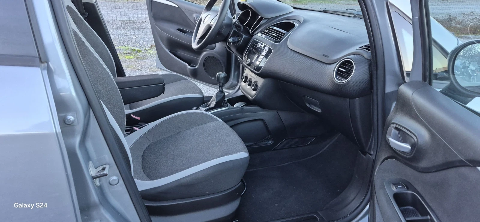 Fiat Punto 1.4i Evo  | Mobile.bg   11