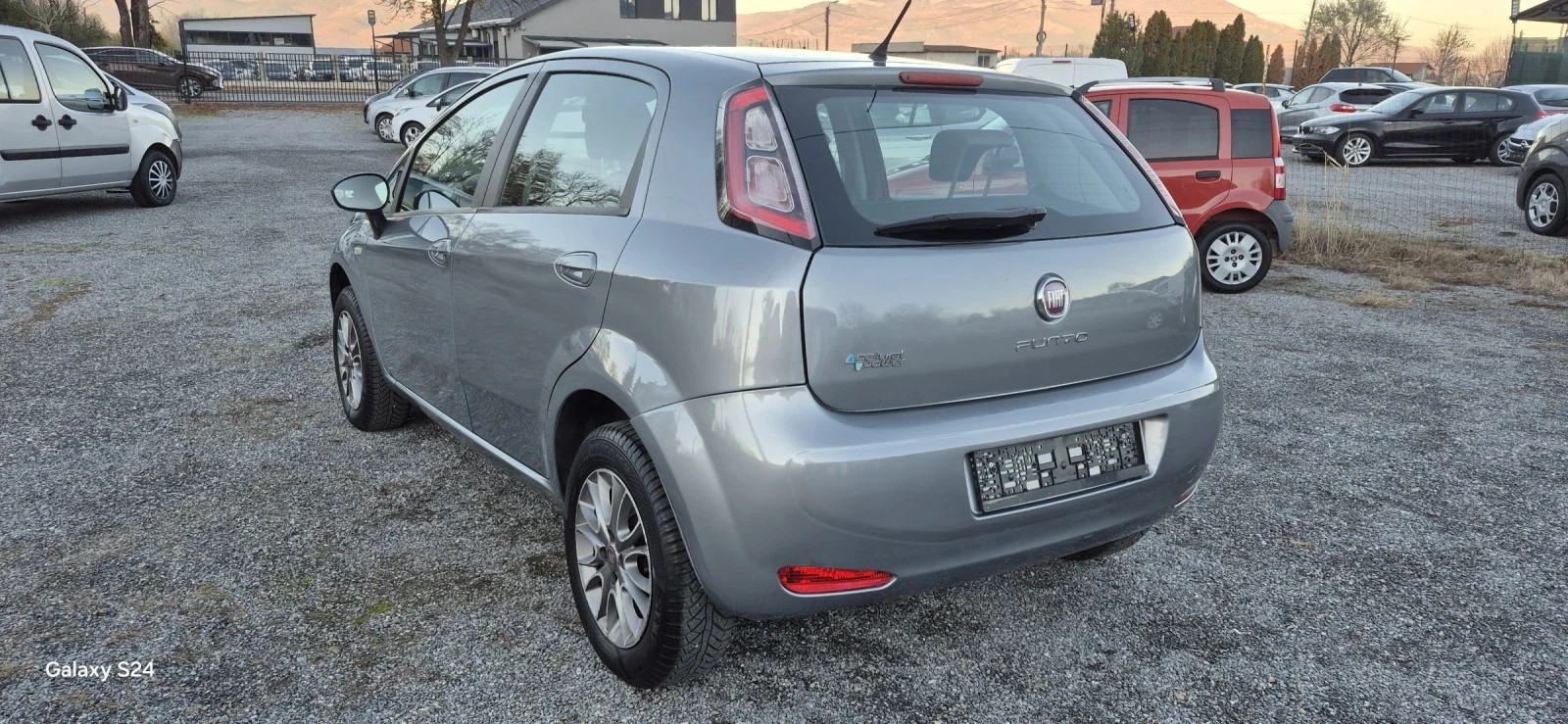 Fiat Punto 1.4i Evo  | Mobile.bg   6