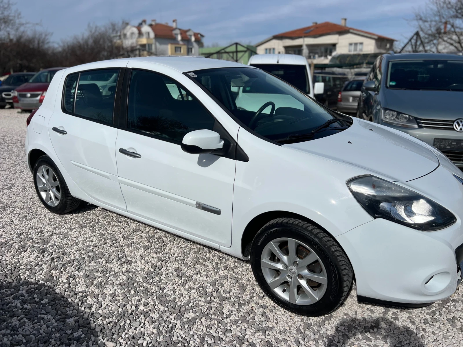 Renault Clio  - изображение 7