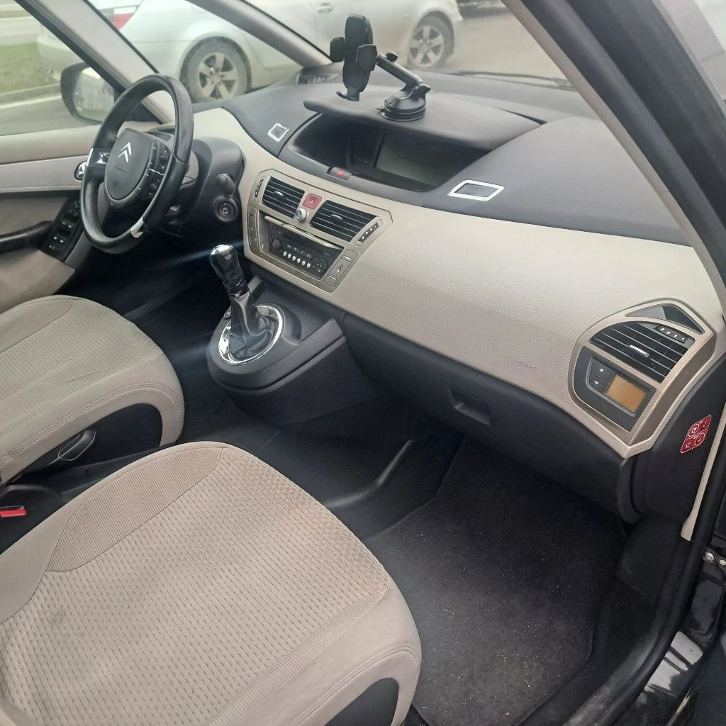 Citroen C4 Picasso ГАЗ БЕНЗИН , снимка 6 - Автомобили и джипове - 54032131