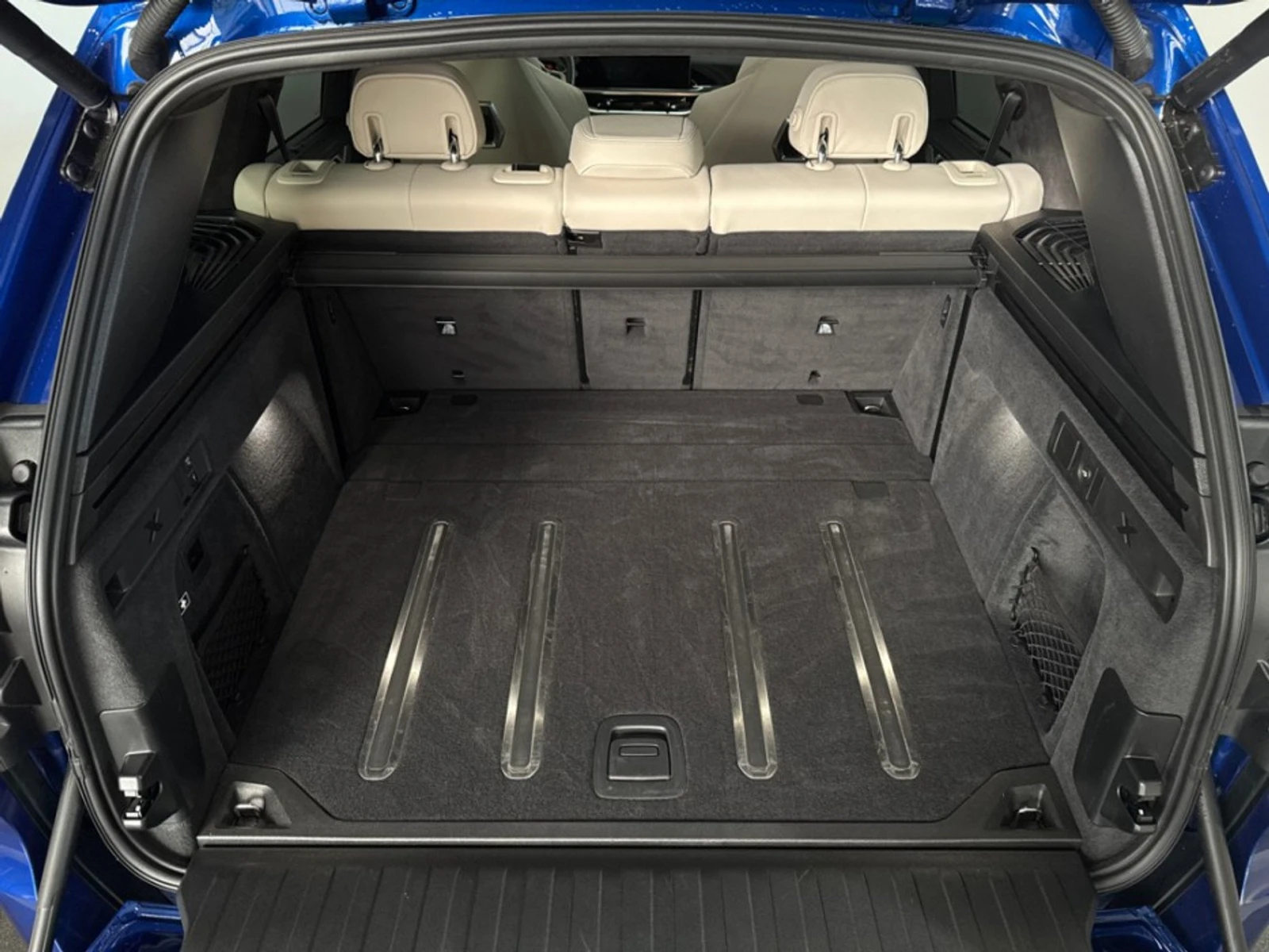 BMW X5M Competition, снимка 13 - Автомобили и джипове - 54111795