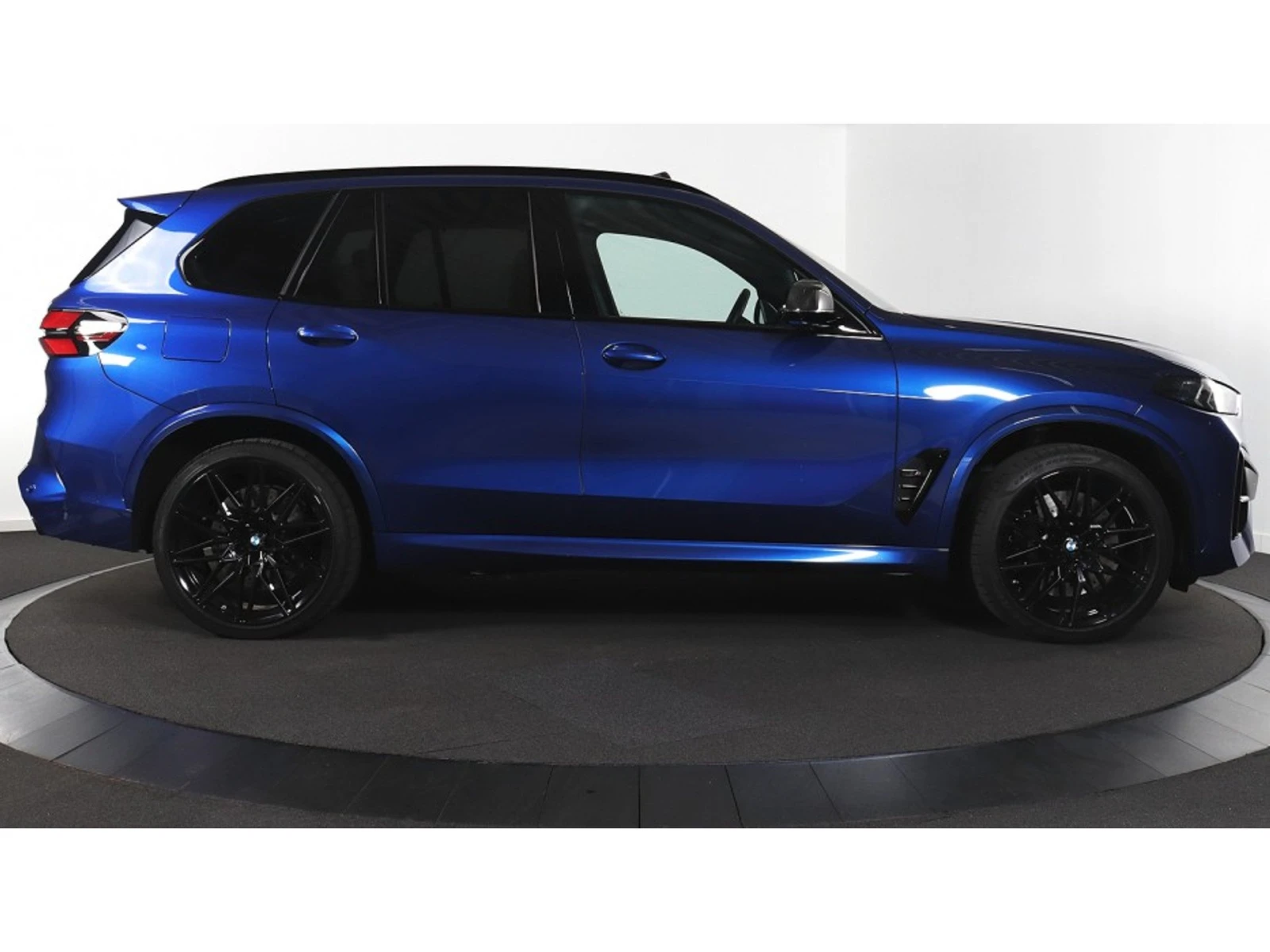 BMW X5M Competition, снимка 2 - Автомобили и джипове - 54111795