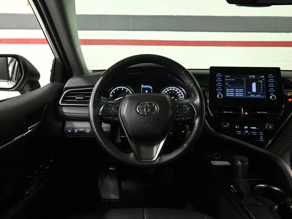 Toyota Camry АвтоКредит* (ЦЕНА ДО БГ) SE FWD, снимка 11 - Автомобили и джипове - 54241066