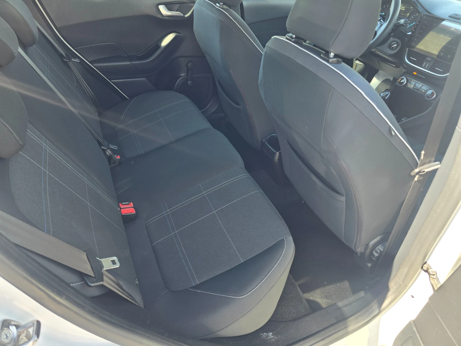 Ford Fiesta 1.1i-86k.c.-NAVI-EURO6 | Mobile.bg � ����������� 10