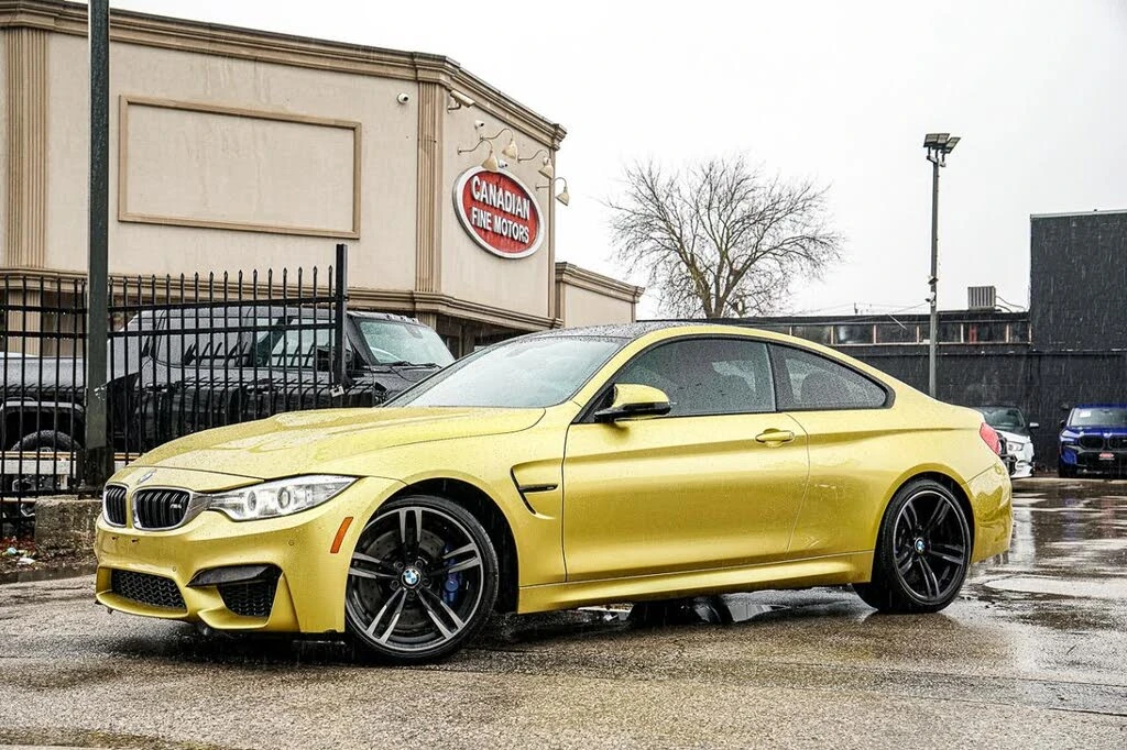 BMW M4 RWD * РЪЧНА СК * Harman Kardon * HUD