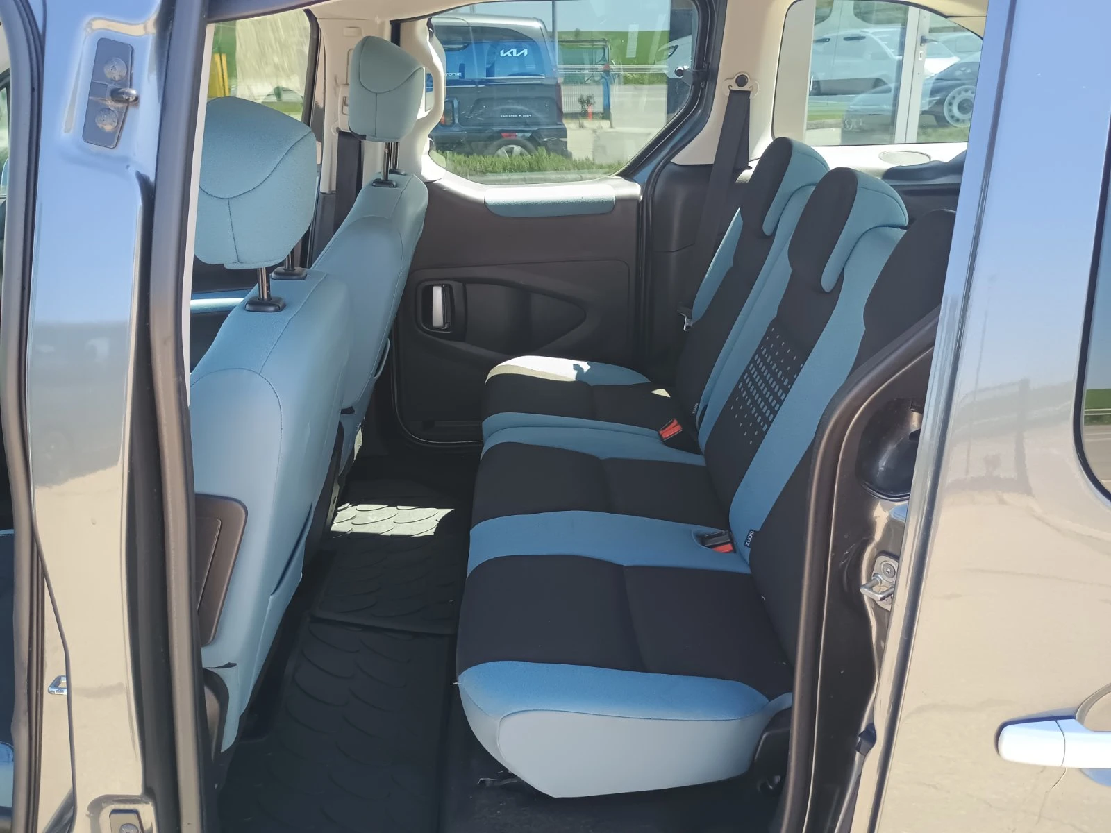 Citroen Berlingo HDI , снимка 8 - Автомобили и джипове - 54641900