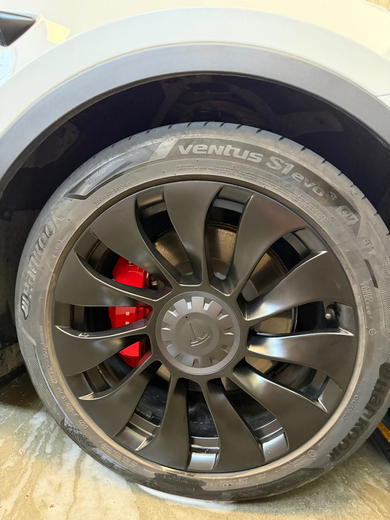Tesla Model Y Model Y Performance, снимка 14 - Автомобили и джипове - 55101217