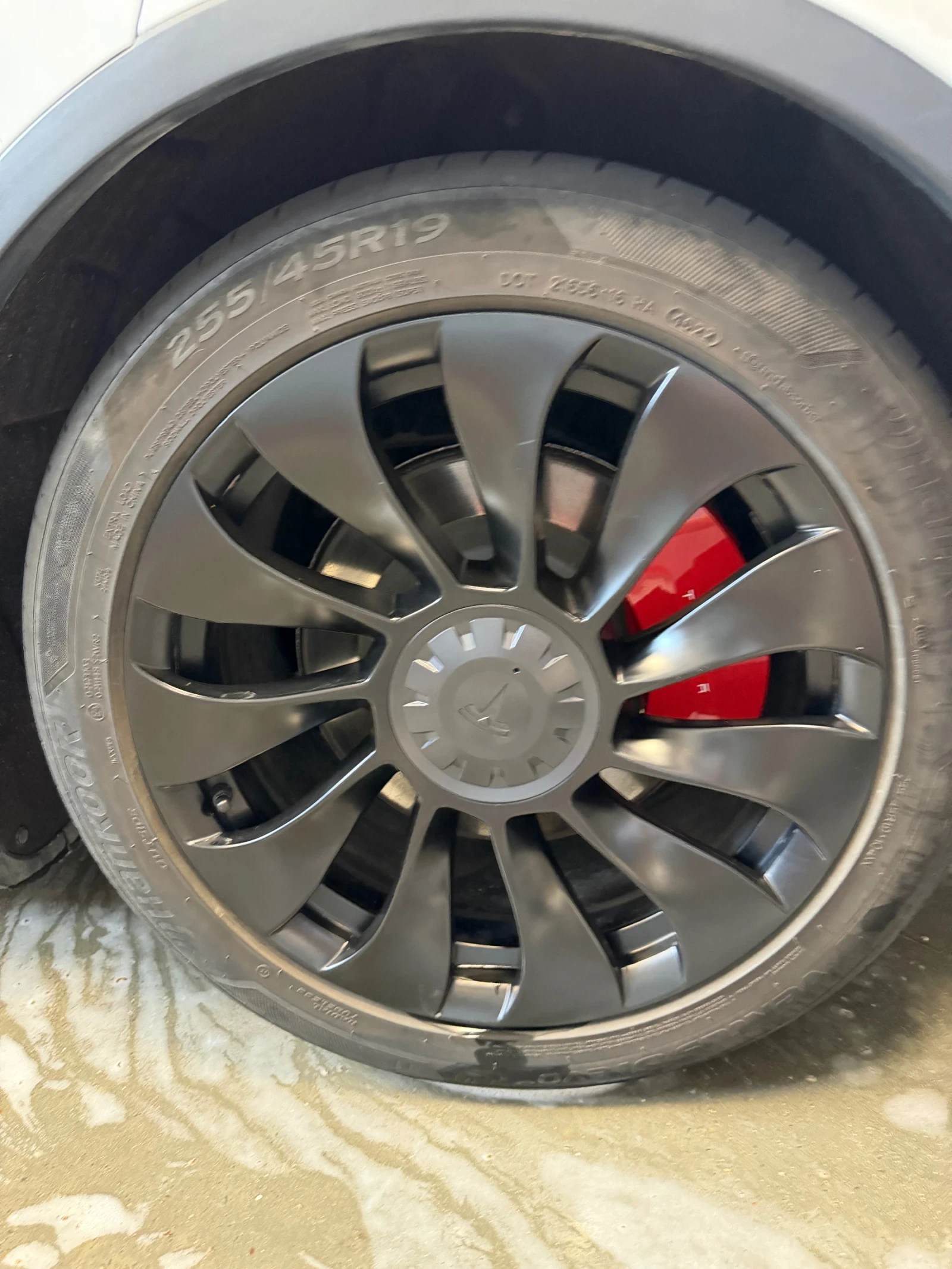Tesla Model Y Model Y Performance, снимка 16 - Автомобили и джипове - 55101217