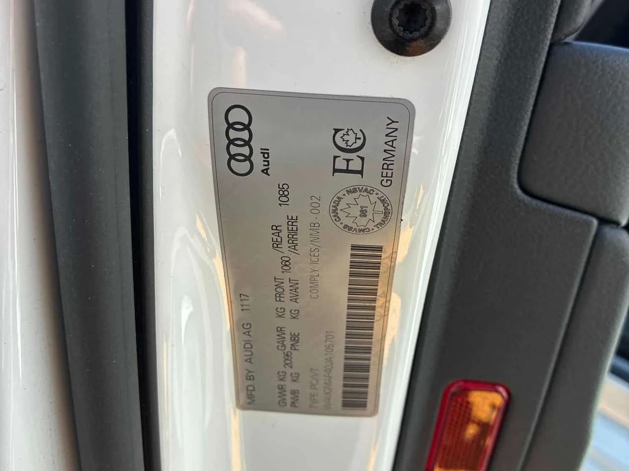 Audi A4 * Komfort * АВТОКРЕДИТ БЕЗ ПЪРВОНАЧАЛНА ВНОСКА* , снимка 10 - Автомобили и джипове - 55123398