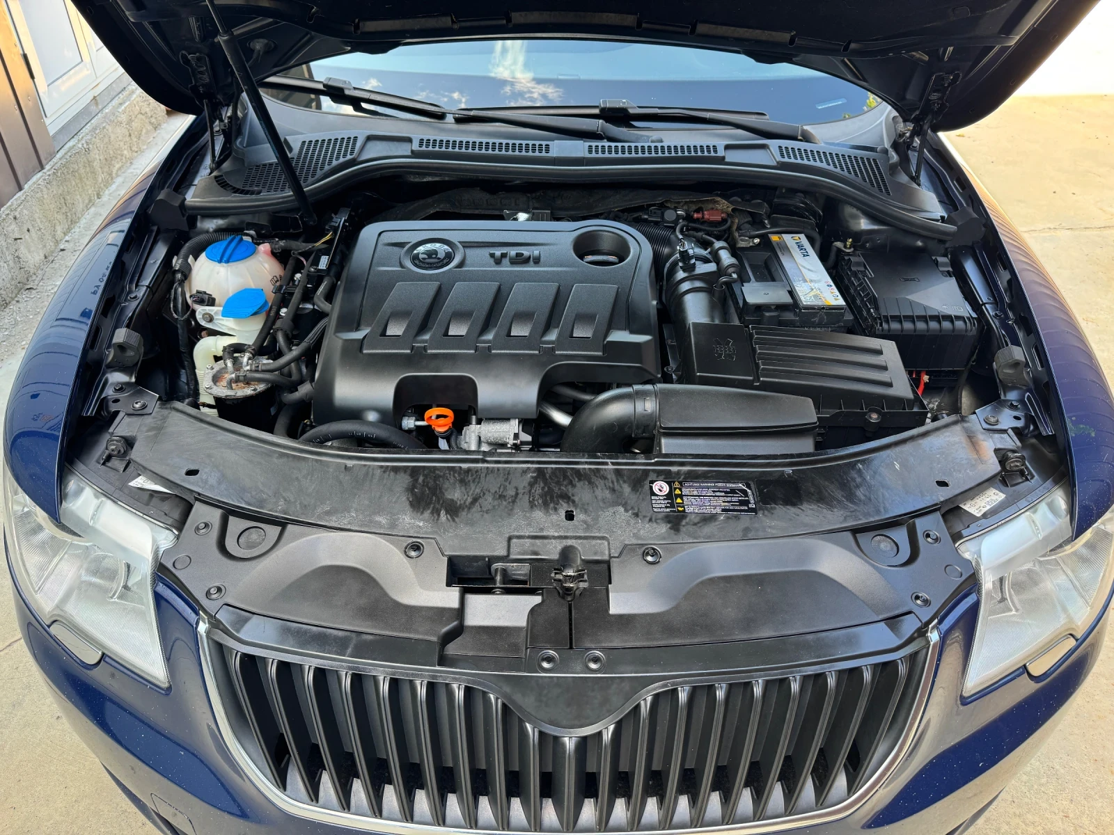 Skoda Superb * 2.0TDI* 140* РЪЧКА* , снимка 16 - Автомобили и джипове - 55396360