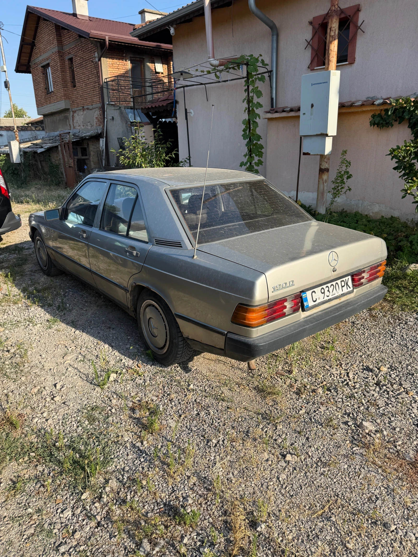 Mercedes-Benz 190 Седан, снимка 3 - Автомобили и джипове - 55645214
