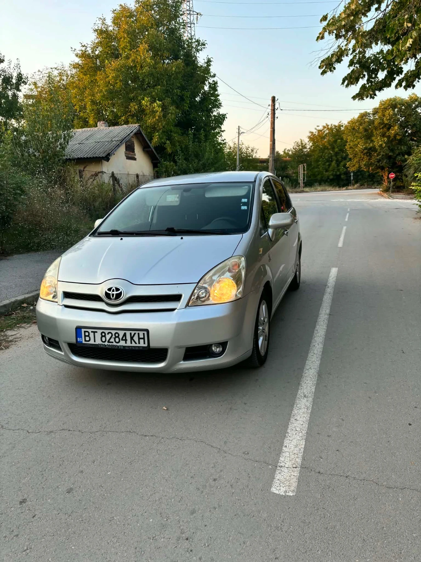 Toyota Verso, снимка 3 - Автомобили и джипове - 55695453