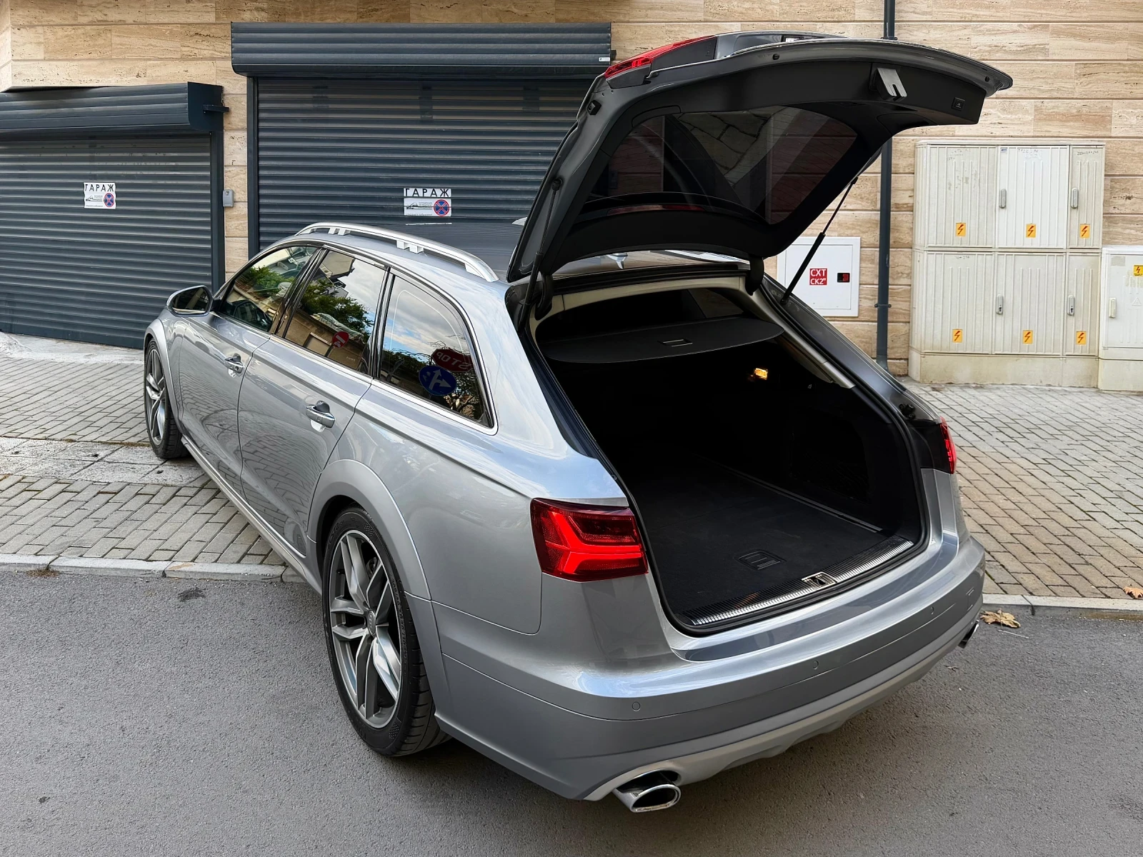Audi A6 Allroad 3.0 TDI Quattro S line Matrix Facelift , снимка 10 - Автомобили и джипове - 56075862