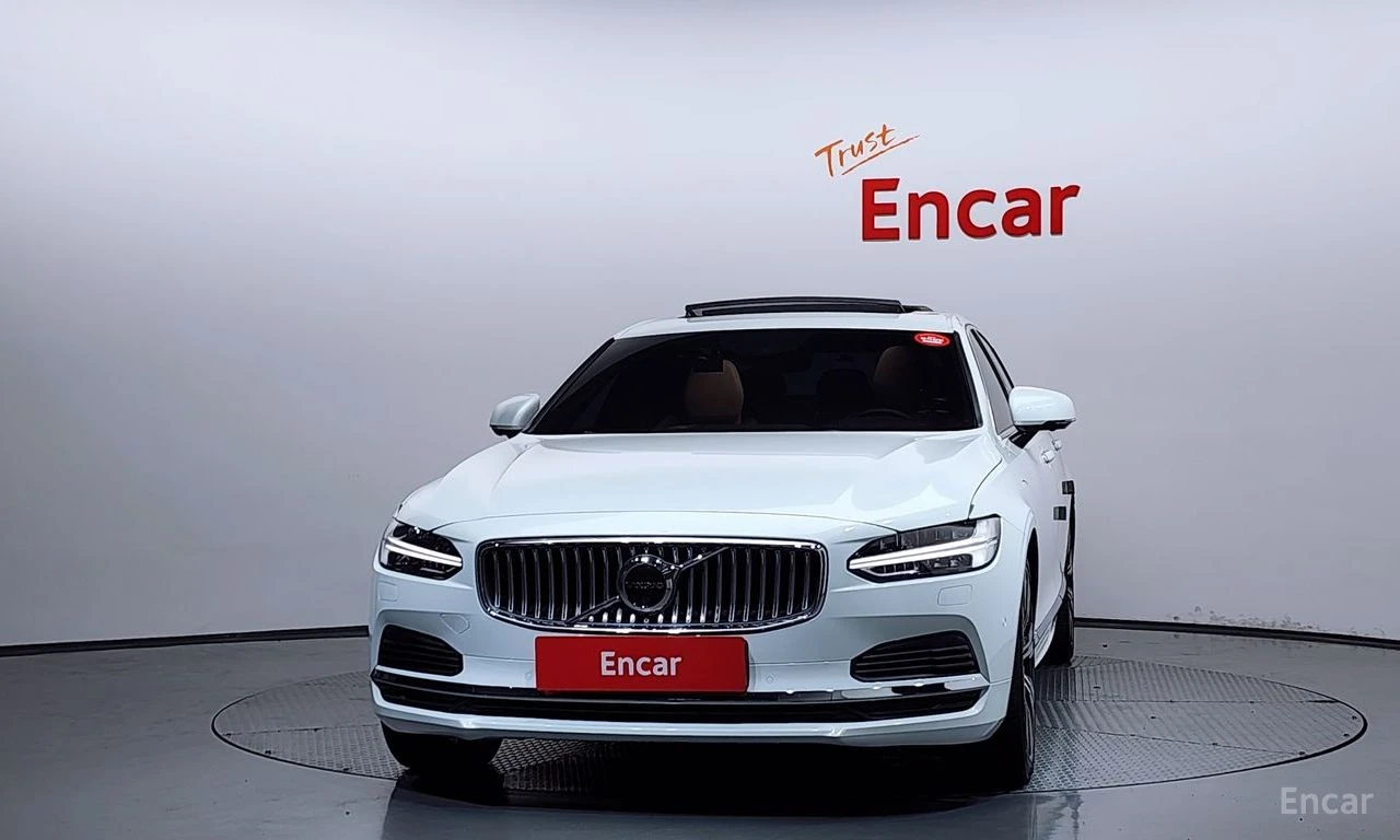 Volvo S90 T8* AWD* INSCRIPTION* ОБДУХВАНЕ* BOWER* WILKINS* Д, снимка 3 - Автомобили и джипове - 56076163
