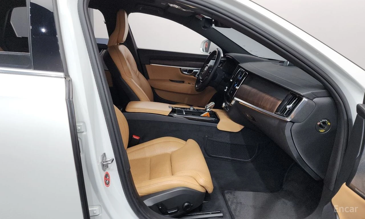 Volvo S90 T8* AWD* INSCRIPTION* ОБДУХВАНЕ* BOWER* WILKINS* Д, снимка 13 - Автомобили и джипове - 56076163