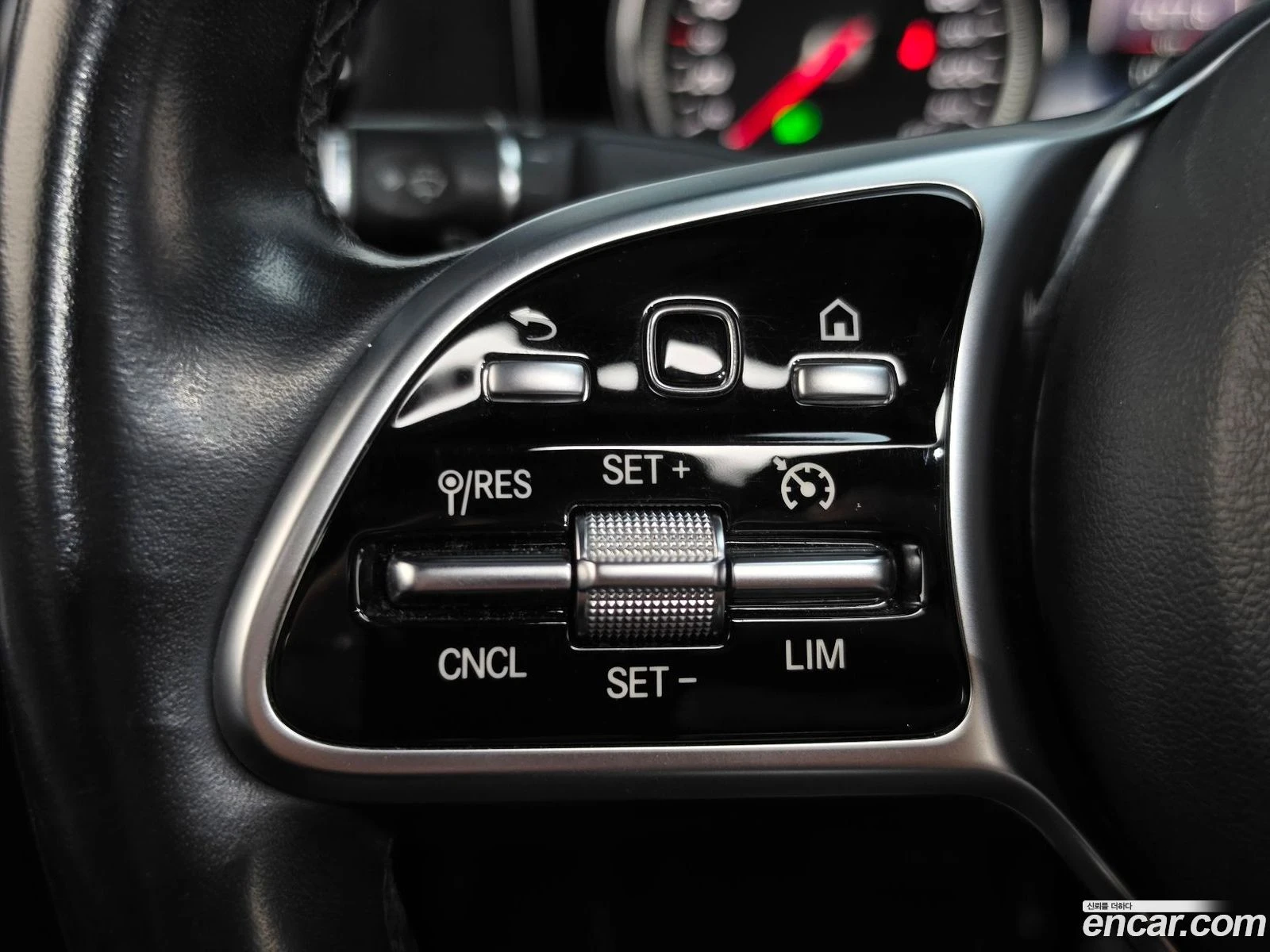 Mercedes-Benz E 250 E250 Avantgarde, снимка 15 - Автомобили и джипове - 56378713