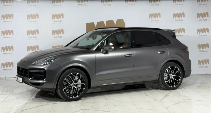 Porsche Cayenne Turbo Burmester* Pano* Chrono, снимка 1 - Автомобили и джипове - 48406359