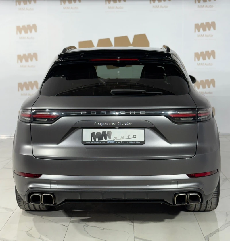 Porsche Cayenne Turbo Burmester* Pano* Chrono, снимка 5 - Автомобили и джипове - 48406359