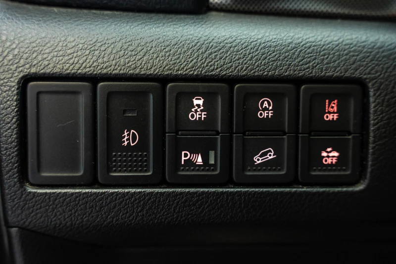 Suzuki Vitara, снимка 16 - Автомобили и джипове - 51505611