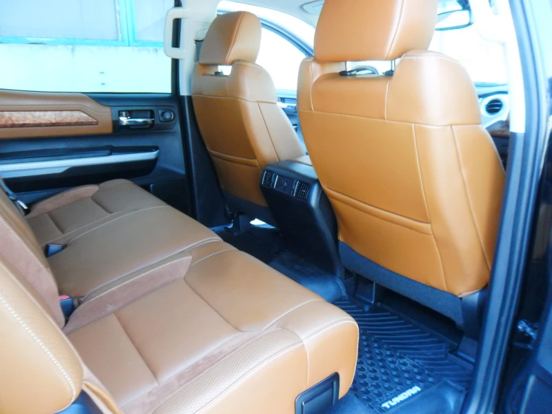 Toyota Tundra 5, 7i-V8-PLATINUM-1794EDITION-CREW CAB, снимка 11 - Автомобили и джипове - 51384545