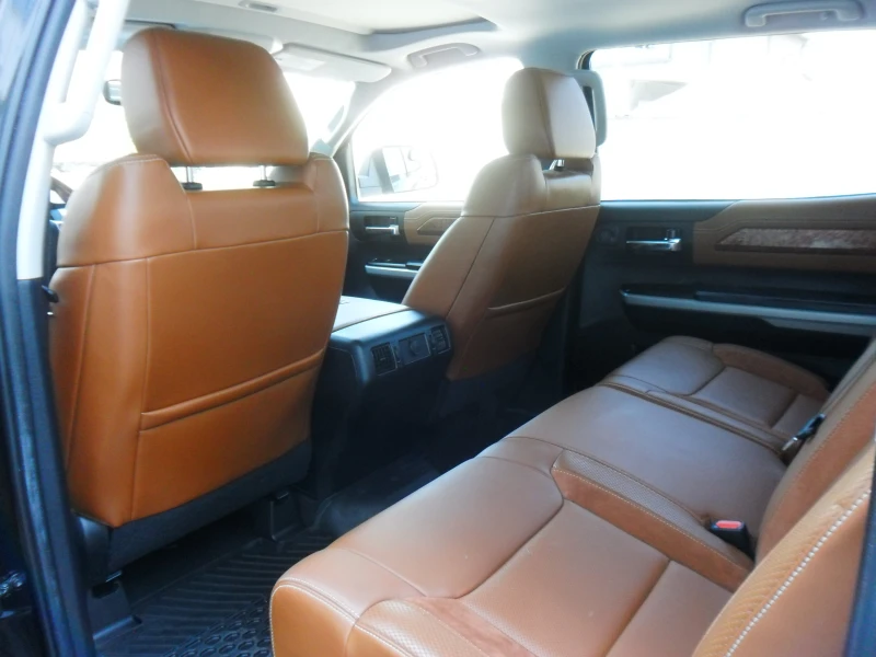 Toyota Tundra 5, 7i-V8-PLATINUM-1794EDITION-CREW CAB, снимка 10 - Автомобили и джипове - 51384545
