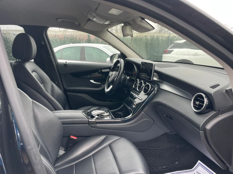Mercedes-Benz GLC 220 /4X4 ИТАЛИЯ, снимка 13 - Автомобили и джипове - 52636377