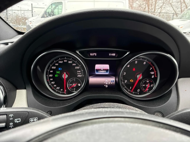 Mercedes-Benz GLA * 250 * CARFAX * БЕЗ ПЪРВОНАЧАЛНА ВНОСКА, снимка 8 - Автомобили и джипове - 53053521