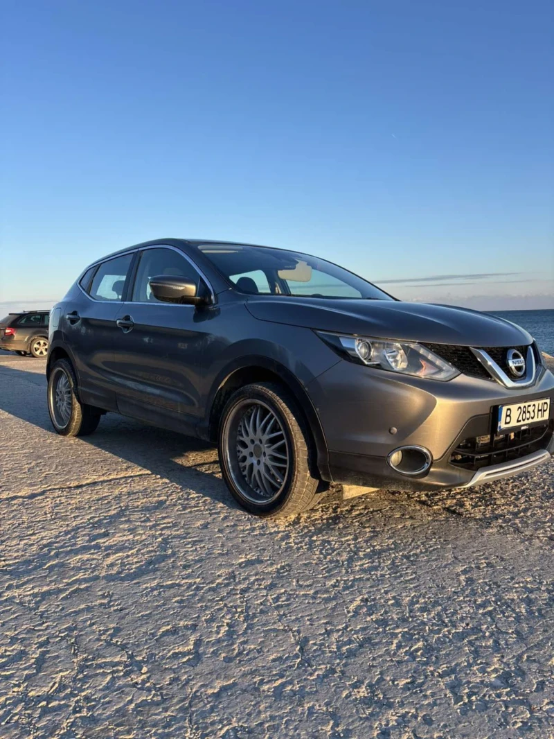 Nissan Qashqai 1.6 DCI, снимка 4 - Автомобили и джипове - 53076921