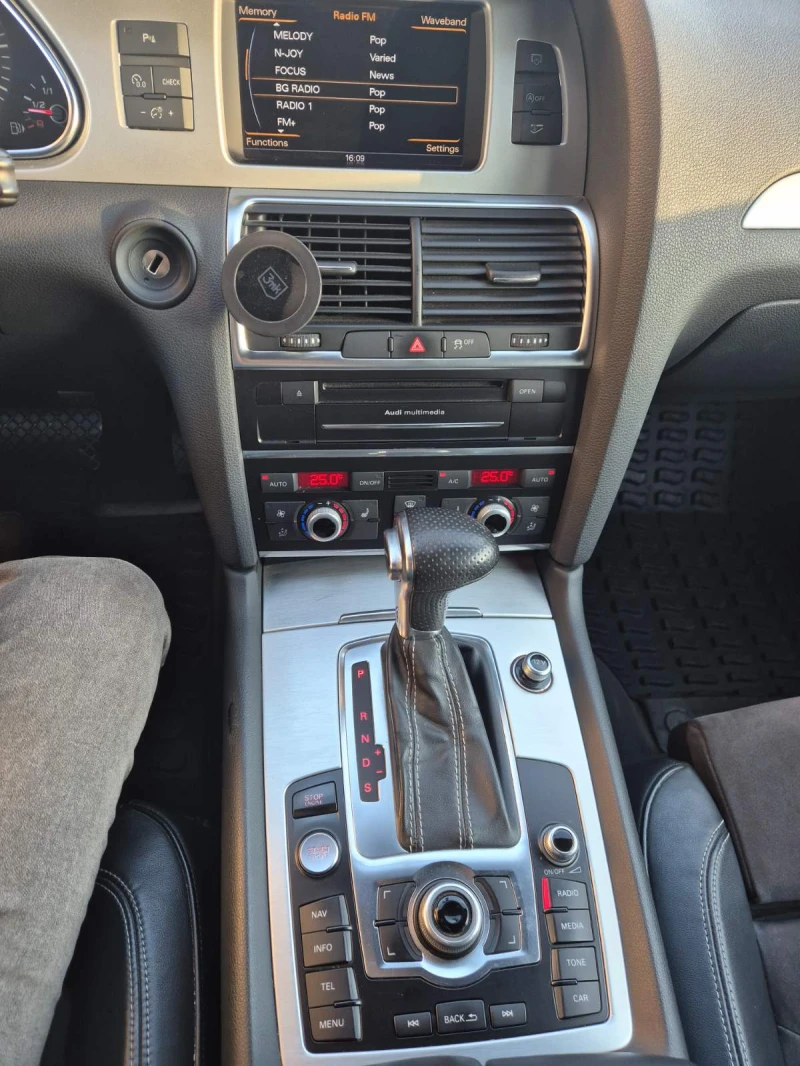 Audi Q7 последен фейслифт, снимка 12 - Автомобили и джипове - 53099025