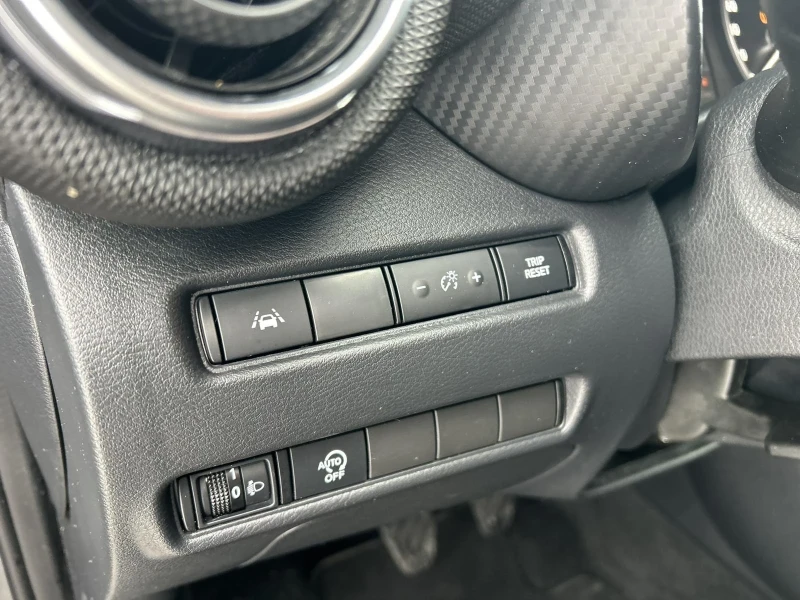 Nissan Juke, снимка 9 - Автомобили и джипове - 53244682