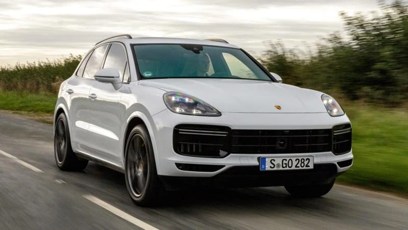 Porsche Cayenne 4.2 тди фейс, снимка 3 - Автомобили и джипове - 38046891