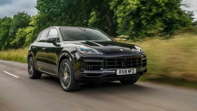 Porsche Cayenne 4.2 тди фейс, снимка 1 - Автомобили и джипове - 38046891