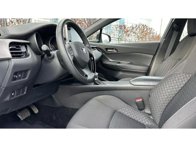 Toyota C-HR 1.8HSD Center, снимка 12 - Автомобили и джипове - 48588827