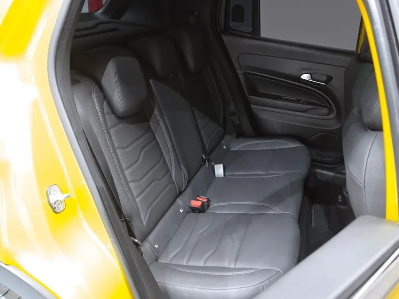 Jeep Avenger Altitude, снимка 12 - Автомобили и джипове - 55189718