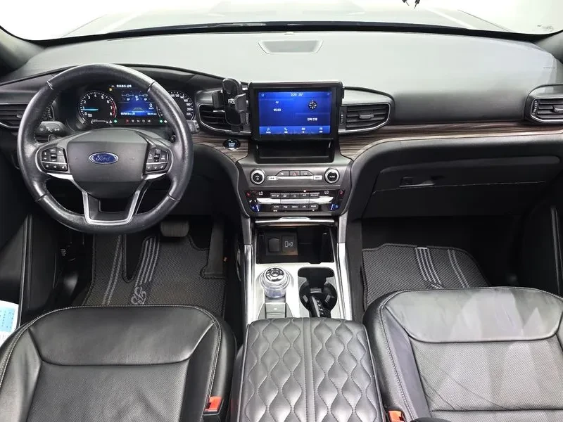 Ford Explorer 2.3 LIMITED 4WD, снимка 7 - Автомобили и джипове - 55702816